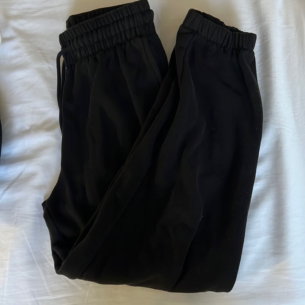 H&M